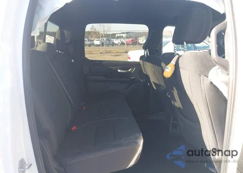 2025 Ram 1500 Tradesman 4X2 5'7 Box z USA, uszkodzony, nr VIN 1C6RREGG2SN640205